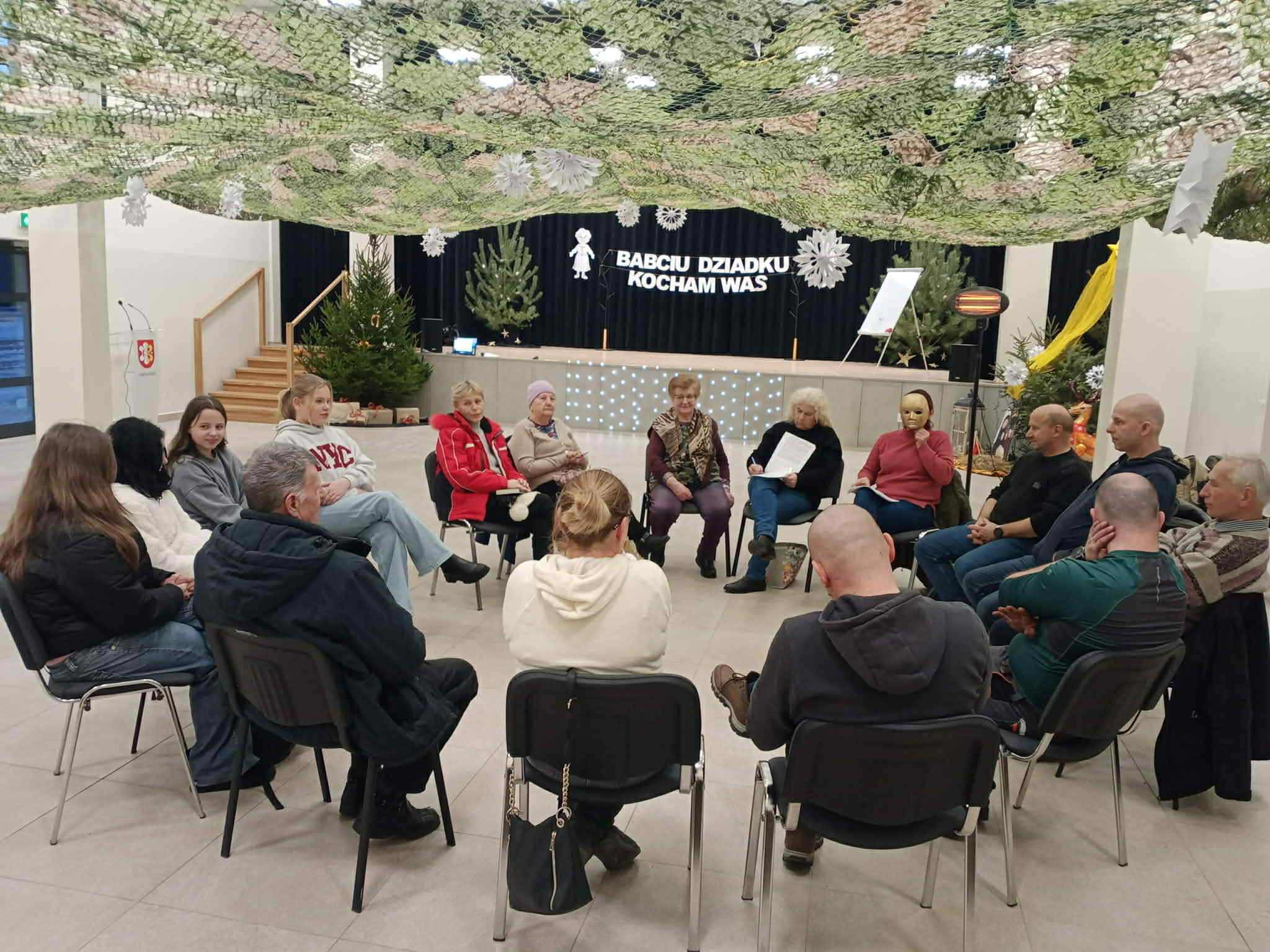 Zajęcia teatralne w ramach “Utworzenia LOWE w gminie Ułęż”