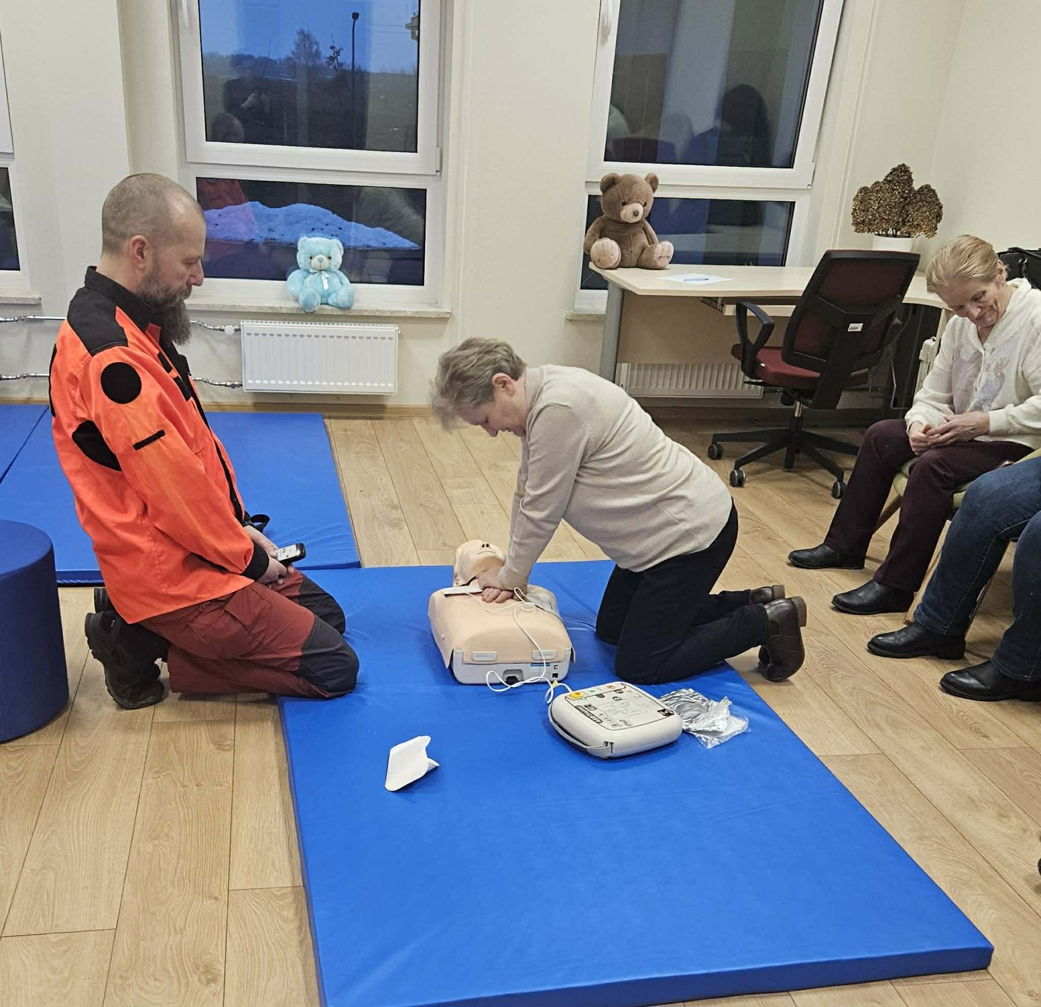 Zajęcia z pierwszej pomocy w ramach “Utworzenia LOWE w gminie Ułęż”